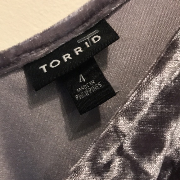 Torrid size 4 top - Picture 5 of 7